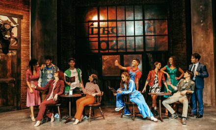 A Proposito di Tootsie al Sistina: tacchi, equivoci e una compagnia che “spinge” sul femminile – La Recensione